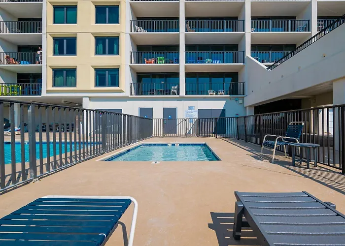 Apartment Island Winds West 276 *