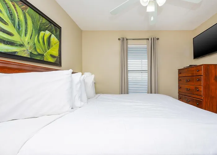 Apartment Island Winds West 276 *